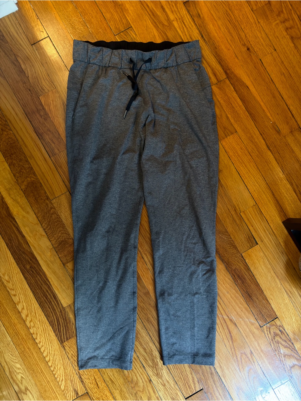 Lululemon gray roll up jogger